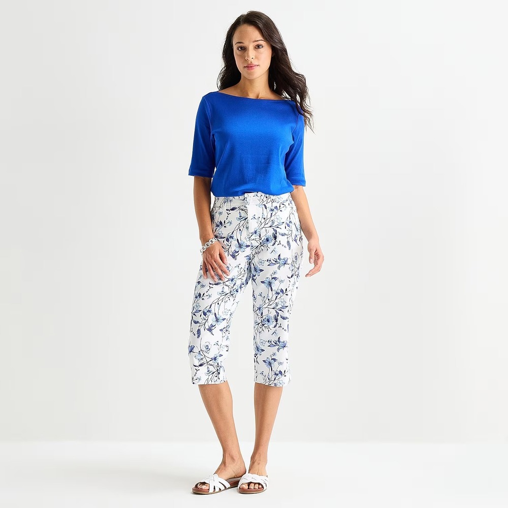 MSRP $38 St. John's Bay Womens 4 White Multi Floral Capri Pants Secretly Slender